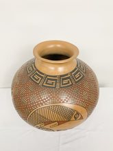 Load image into Gallery viewer, Cesar Bugarini Clay Vase
