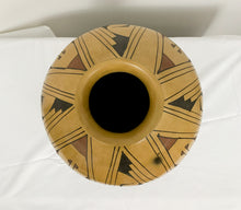 Load image into Gallery viewer, &quot;Benito&quot; Southwest Pueblo Clay Pot
